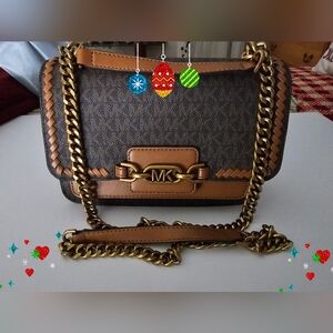 ✨️ Michael Kors Tan and Gold Crossbody Bag ✨️